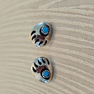 Bear Claw Sterling Silver w/Turquoise Stone Stud Earrings